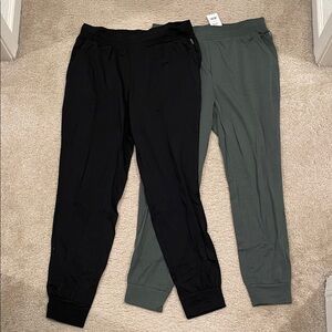 Eddie Bauer Ladies' Jogger, 2-pack, Black and Green, Medium NWT